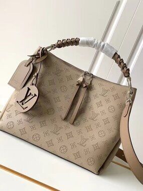 💖Louis Vuitton perforated handbag Backpack satchel